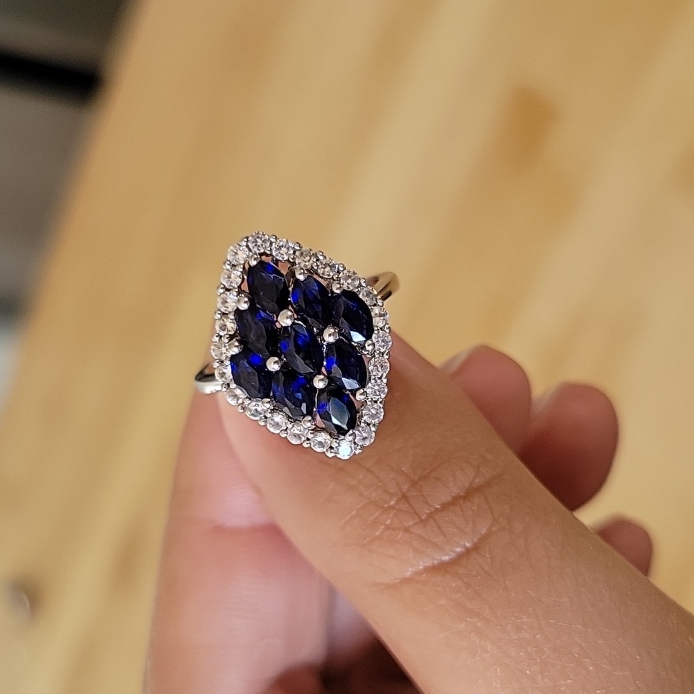 Sterling Silver Created Shapphire Ring